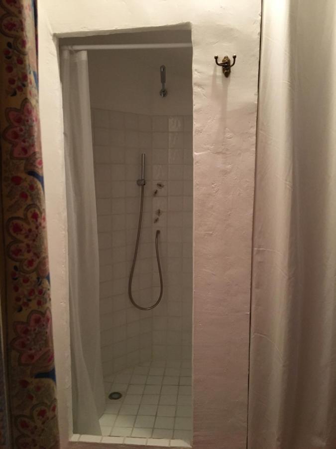 B&B Chambre De Julie Le Jardin เวซง-ลา-โรแมน ภายนอก รูปภาพ